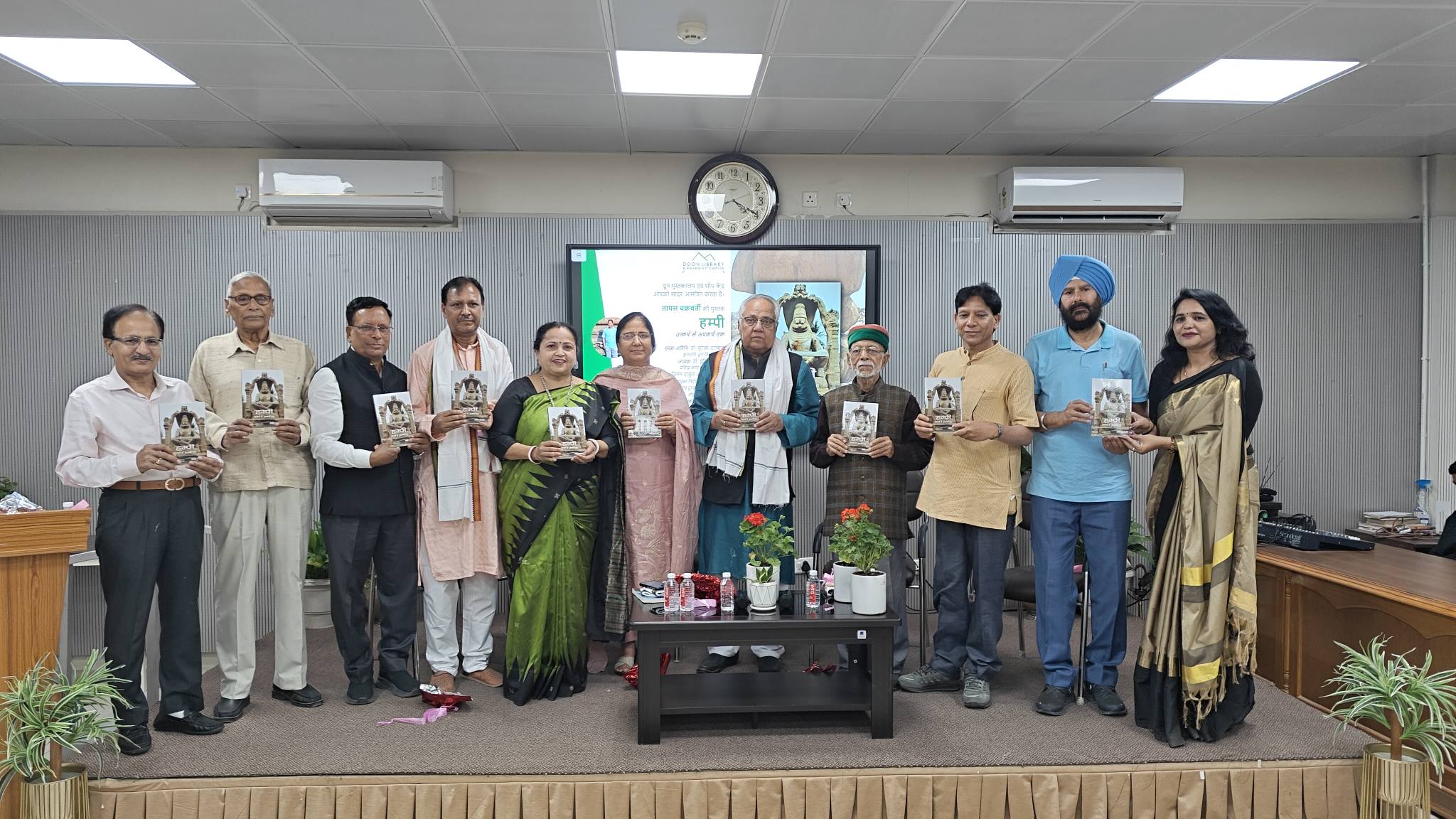 विजयनगर साम्राज्य की राजधानी की एक झलक देने का प्रयास करती है हम्पी -उत्कर्ष से अपकर्ष तक