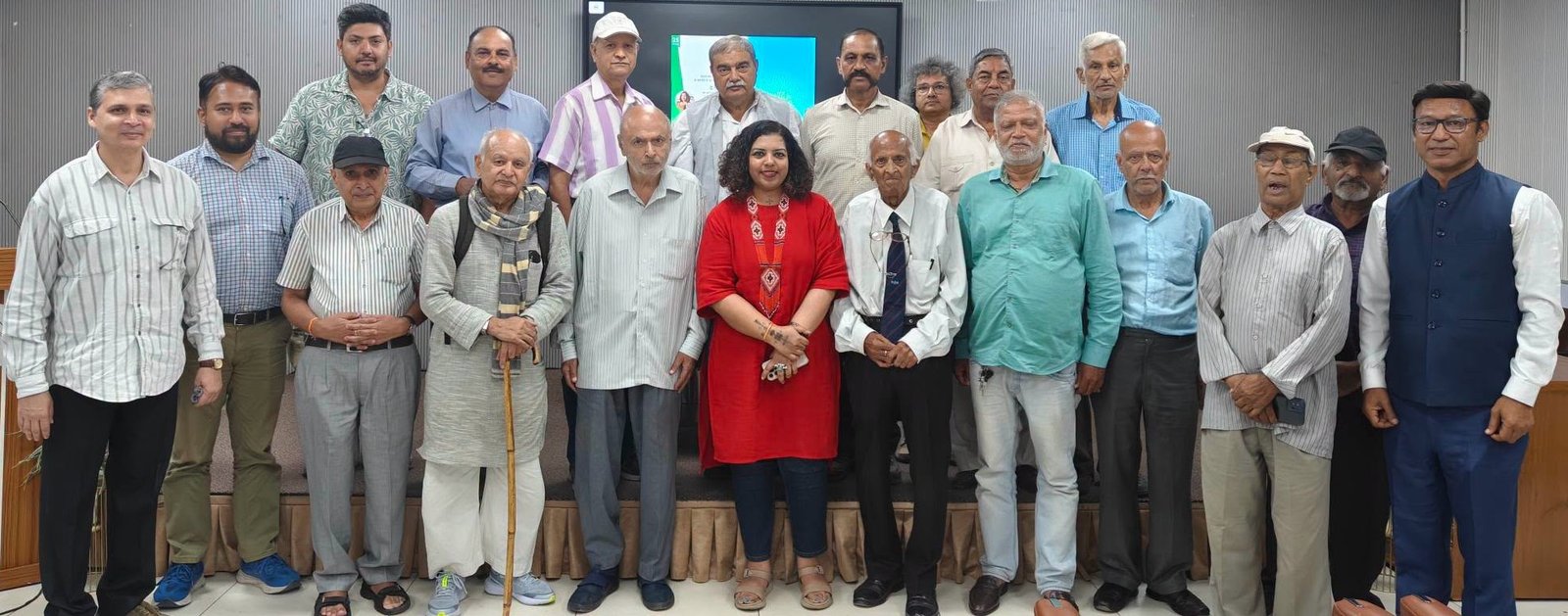 दून पुस्तकालय एवं शोध केन्द्र में उद्यमिता से जुड़े विषयों पर विशेष संवाद आयोजित